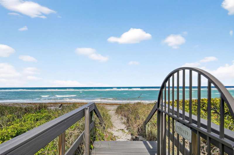 302 Alicante Drive, Juno Beach FL 33408
