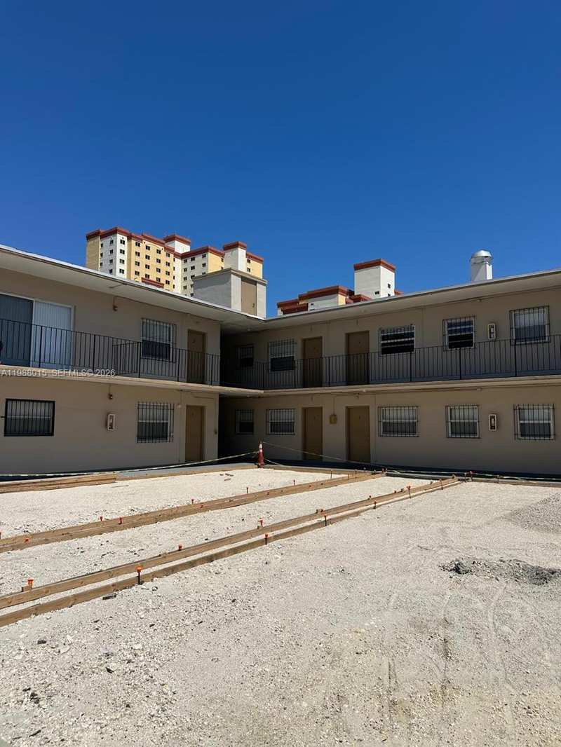 100 NE 78th St # 4, Miami FL 33138