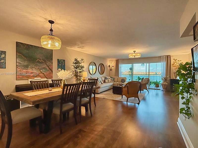 605 Ives Dairy Rd # 7, Miami FL 33179