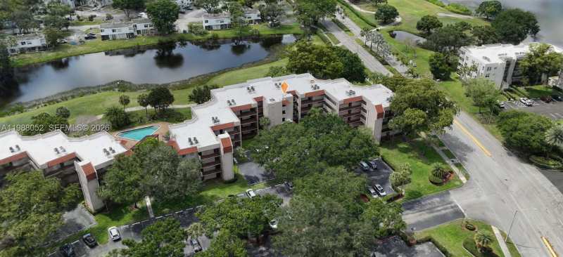 1811 Sabal Palm Dr # 408, Davie FL 33324