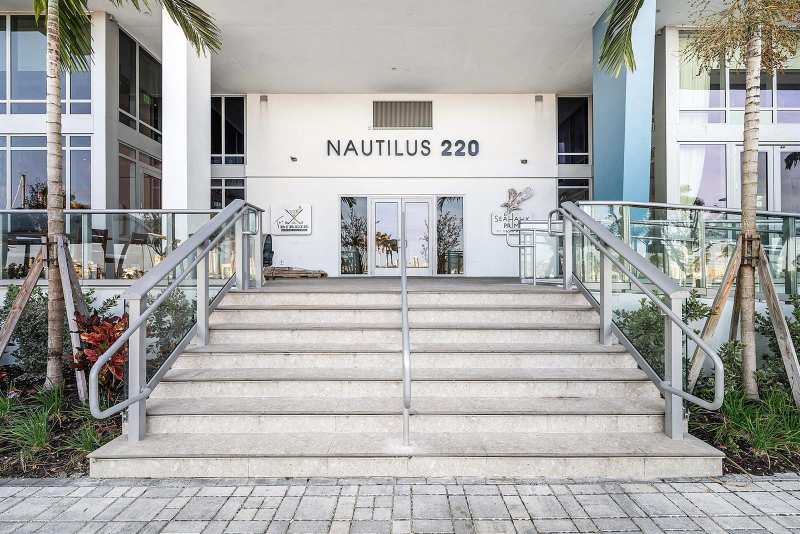 220 Lake Shore Drive # 1010, Lake Park FL 33403