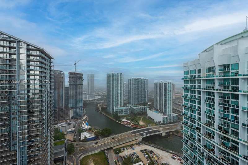 55 SE 6th St # 4200, Miami FL 33131