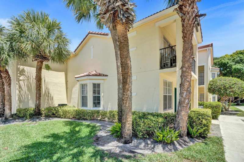 708 Belmont Place, Boynton Beach FL 33436