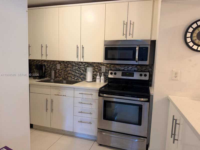 468 NE 206th Ln # 102, Miami FL 33179