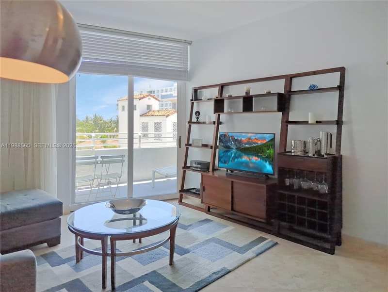 225 Collins Ave # 4J, Miami Beach FL 33139