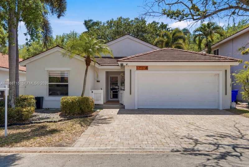 3464 SW 51st St, Hollywood FL 33312