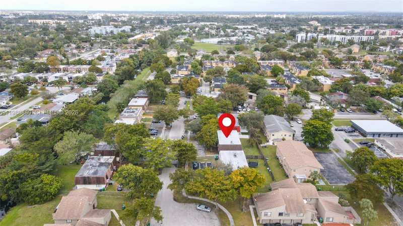 2260 NW 59th Way, Lauderhill FL 33313