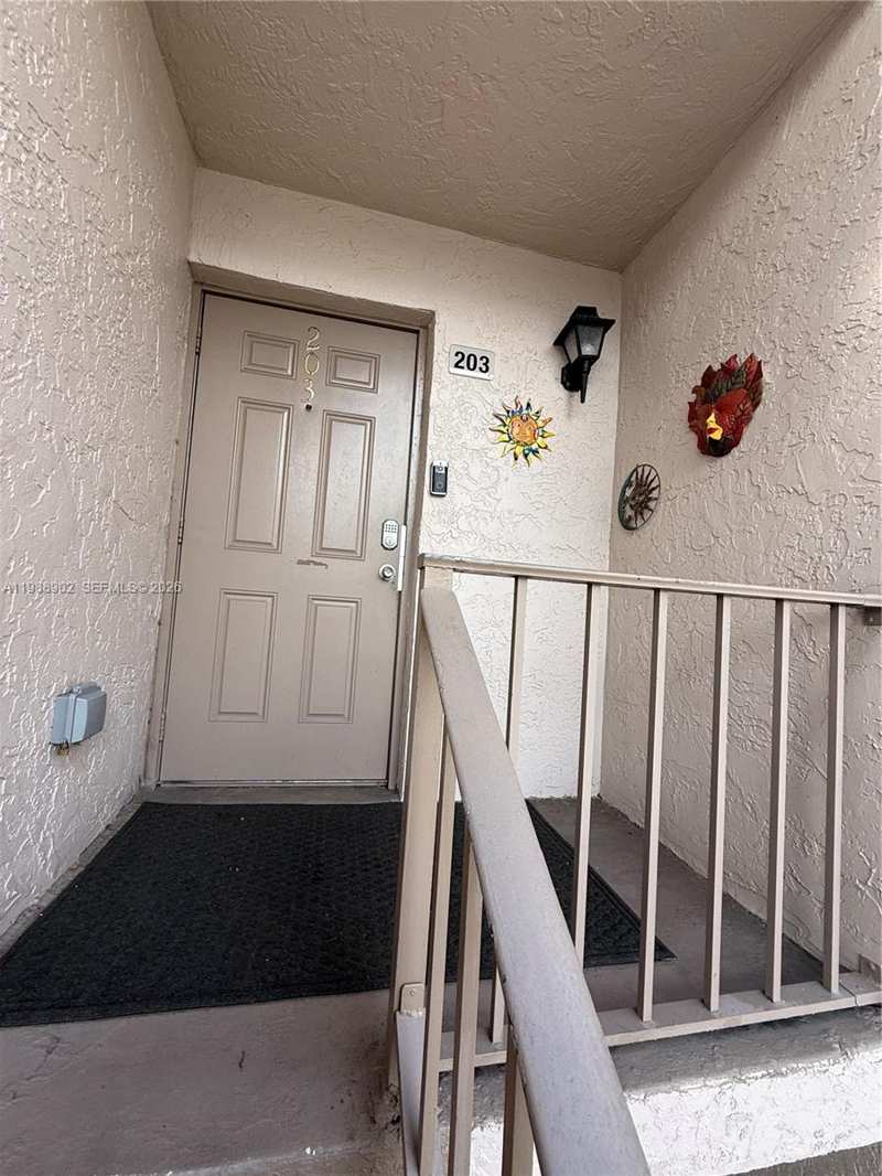 1040 NW 80th Ave # 203, Margate FL 33063
