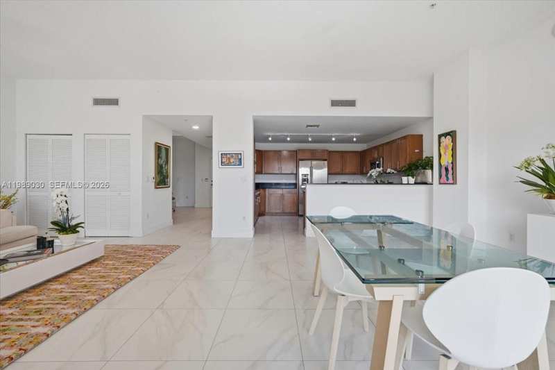 8390 SW 72nd Ave # 106, Miami FL 33143