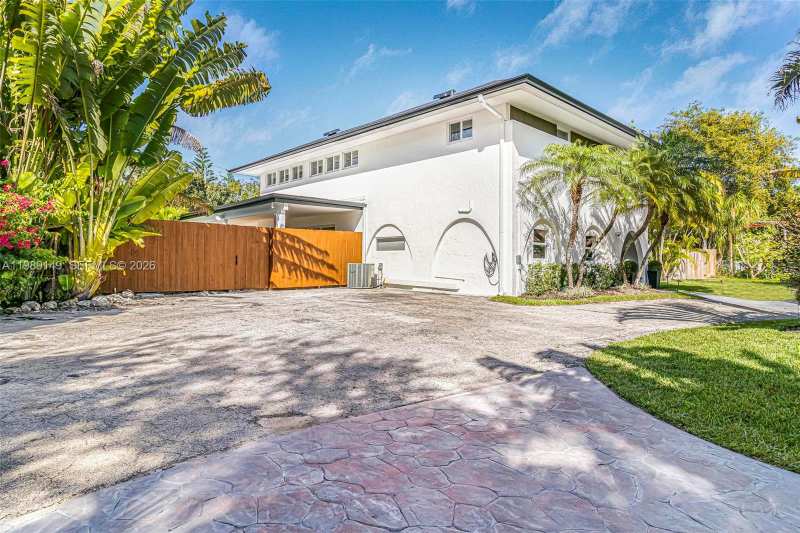 18490 SW 83rd Pl, Cutler Bay FL 33157