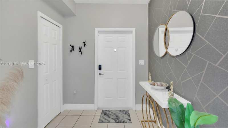 2342 SE 10th St, Homestead FL 33035