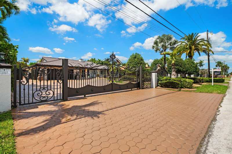 2840 SW 128th Avenue, Miami FL 33175