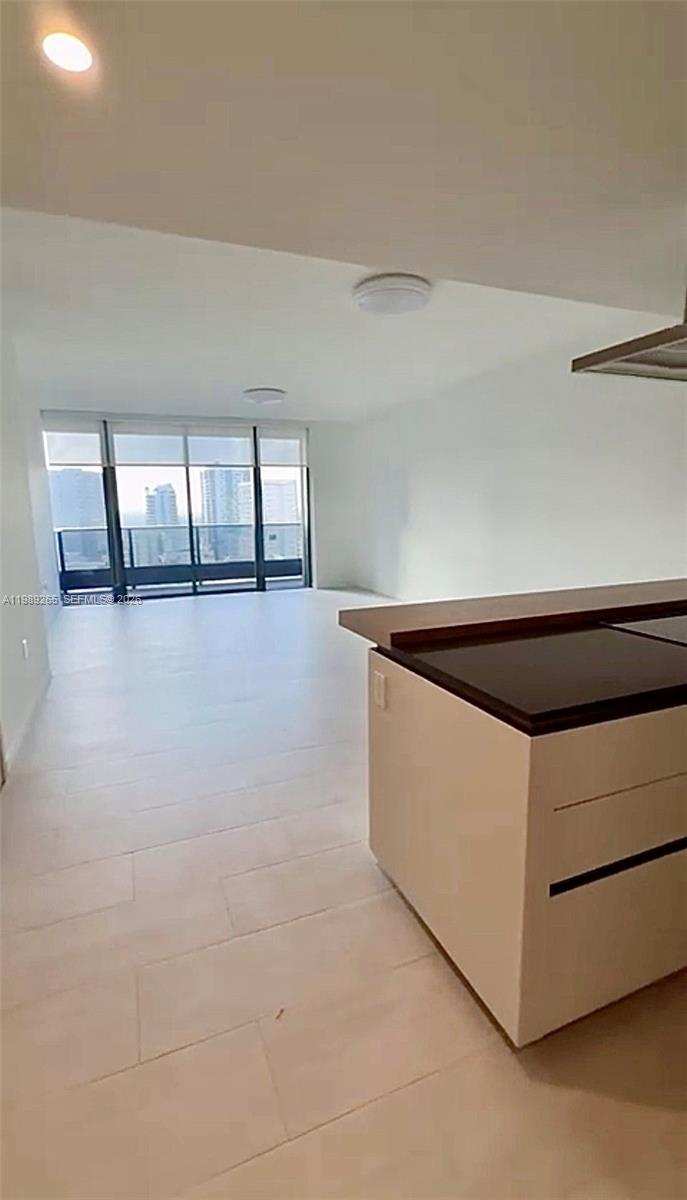 1000 brickell plz # 2008, Miami FL 33131