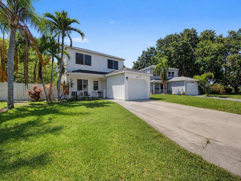 4675 Lakeside Circle, West Palm Beach FL 33417