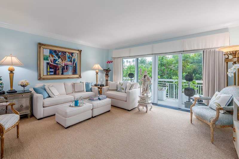 250 Bradley Place # 202, Palm Beach FL 33480