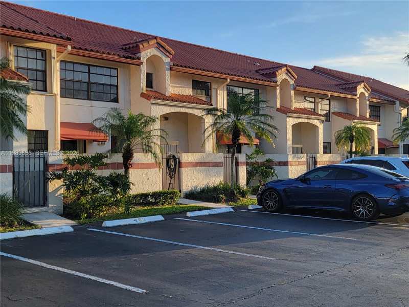203 Liberty Ct # 203, Deerfield Beach FL 33442