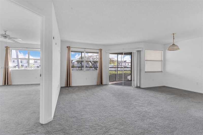 2274 SE 27th Dr # F, Homestead FL 33035