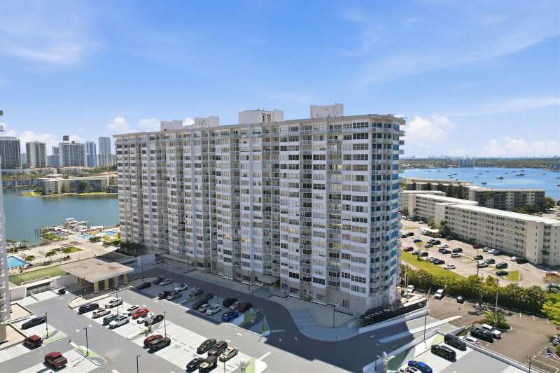 18011 Biscayne Boulevard # 1502, Aventura FL 33160