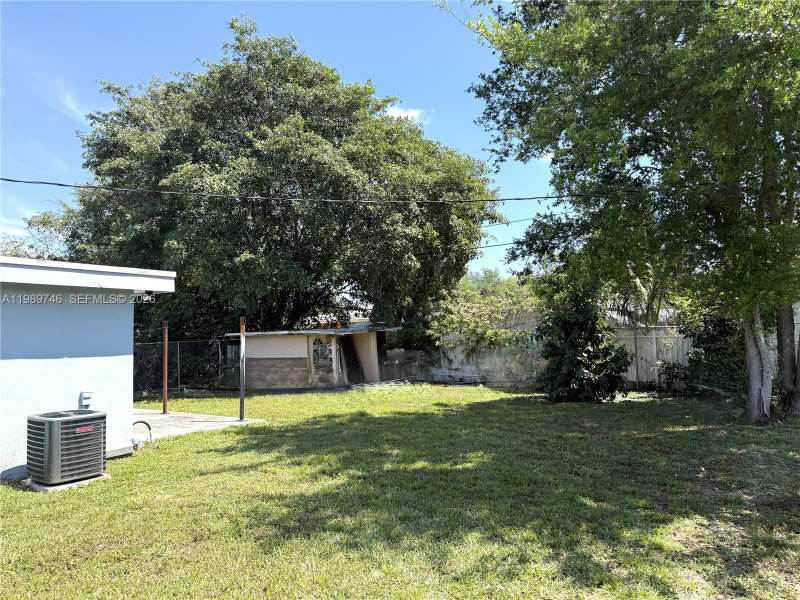 9615 NW 26th Ave, Miami FL 33147