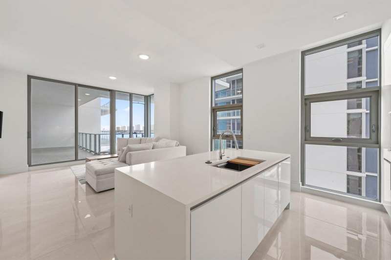 220 Lake Shore Drive # 1125, Lake Park FL 33403