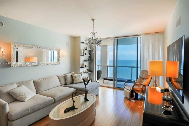 6799 Collins Ave, Miami Beach FL 33141