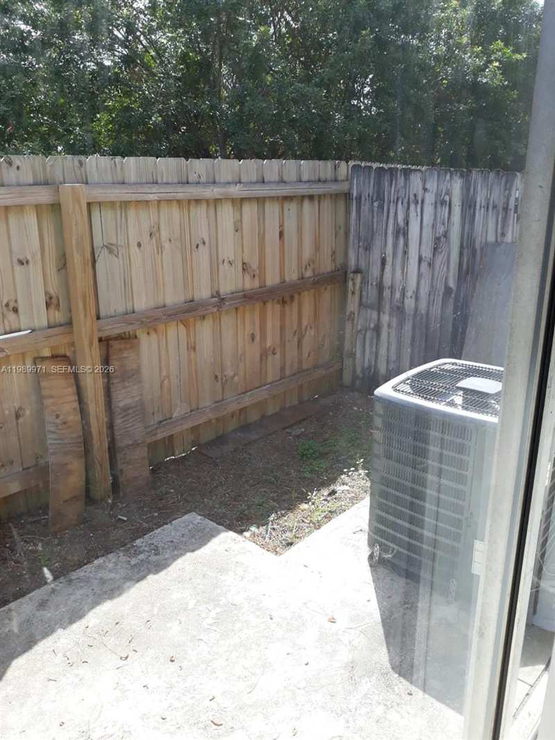 4380 Lakewood Rd # 4380, Lake Worth FL 33461