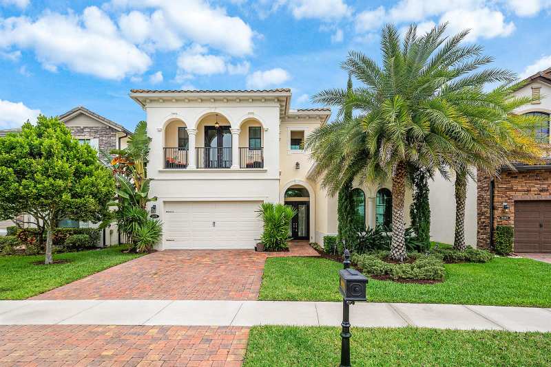 9091 Grand Prix Lane, Boynton Beach FL 33472