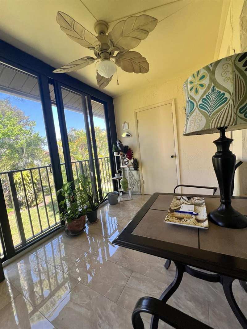 3561 Pine Tree Court # 2, FL 33463