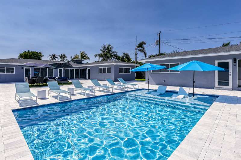 2017 NE 26th Street, Wilton Manors FL 33305