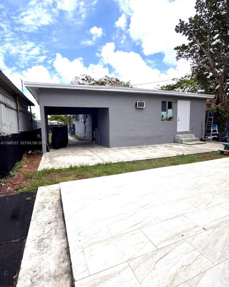 3018 NW 23rd Ave, Miami FL 33142