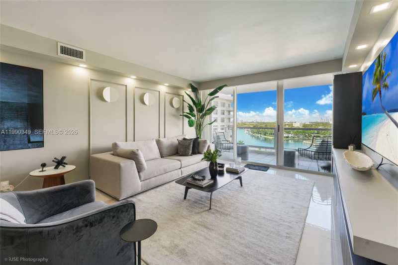 5161 Collins Ave # 1508, Miami Beach FL 33140