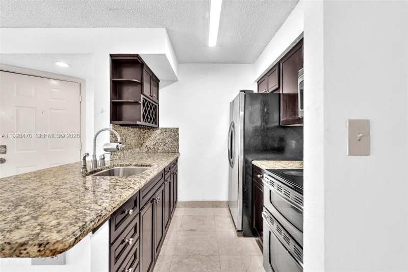 2796 S University Dr # 2104, Davie FL 33328