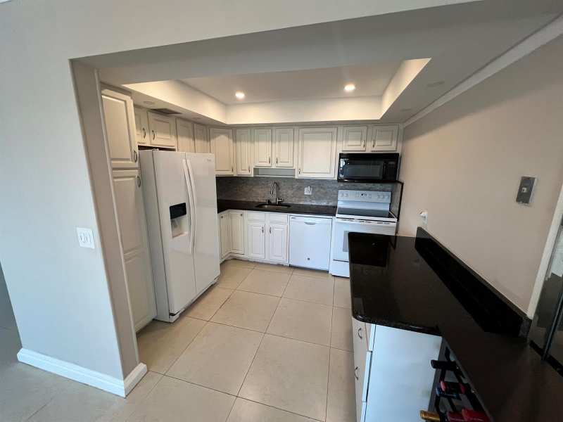 413 Greenbrier A, West Palm Beach FL 33417
