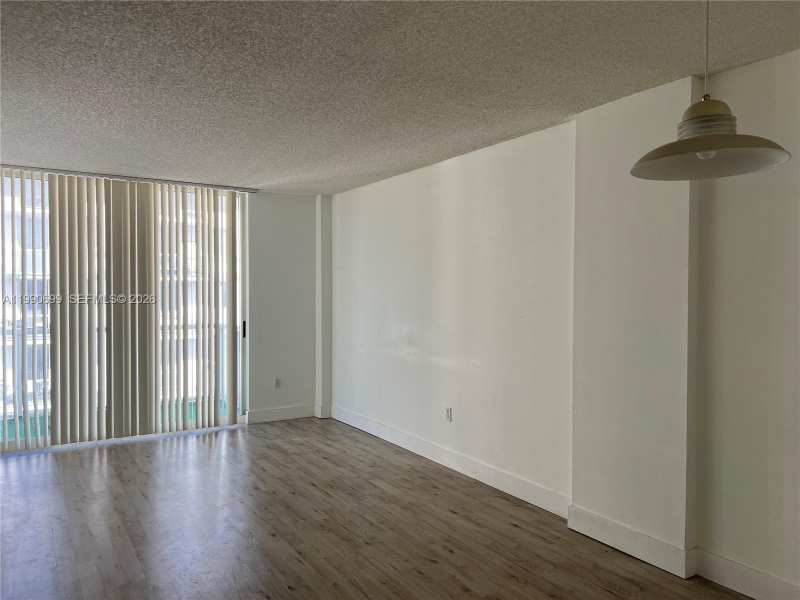 5091 NW 7th St # 1010, Miami FL 33126