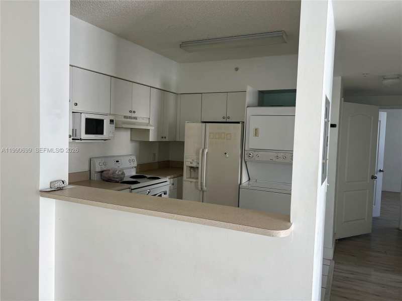 5091 NW 7th St # 1010, Miami FL 33126