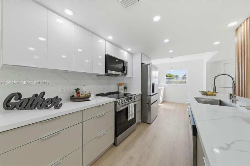 800 SW 125th Way # 312O, Pembroke Pines FL 33027