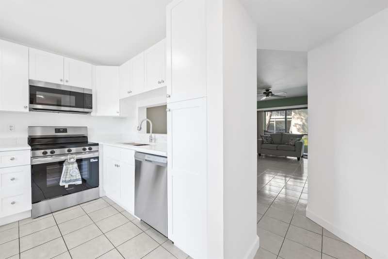 5570 Lakeside Drive # 102, Margate FL 33063