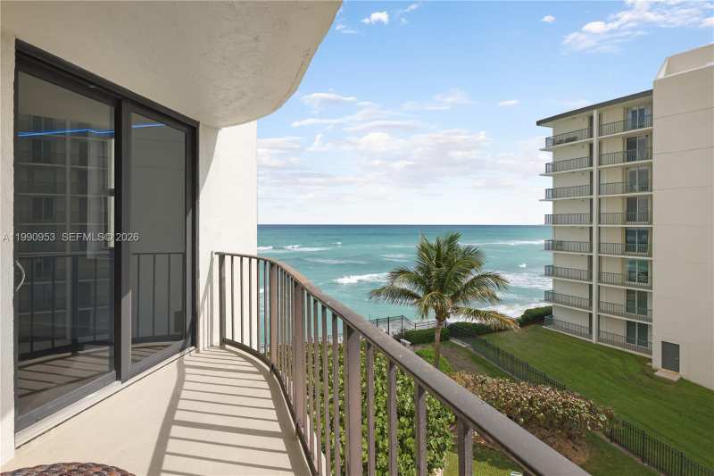 5420 N Ocean Dr # 504, Singer Island FL 33404