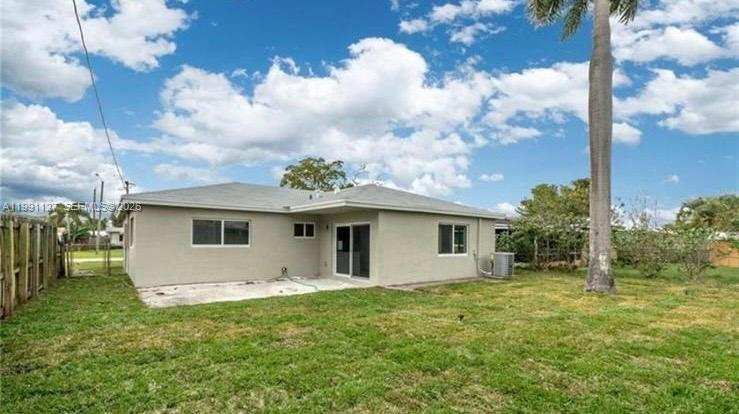 4680 NE 2nd Ave, Oakland Park FL 33334