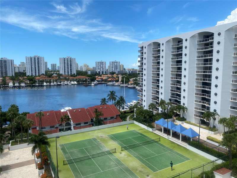 3640 Yacht Club Dr # 1009, Aventura FL 33180