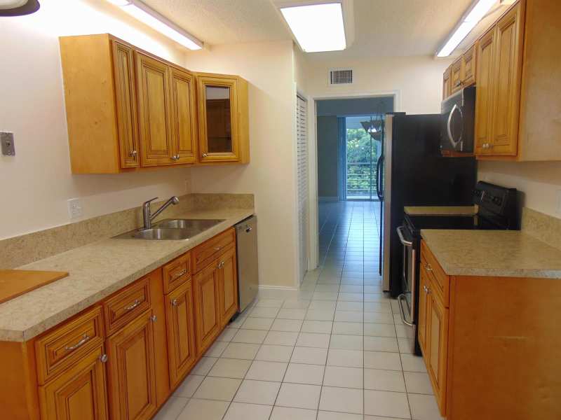 3286 Arcara Way # 413, FL 33467