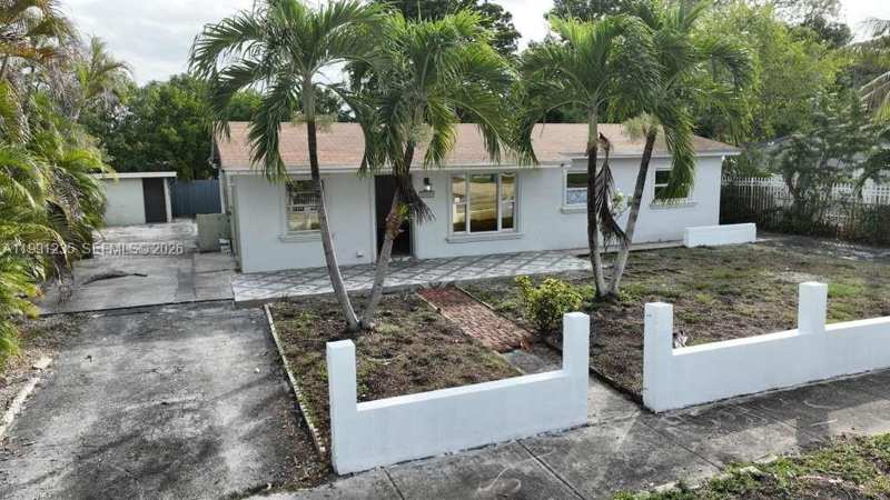 20001 NW 43rd Pl, Miami Gardens FL 33055