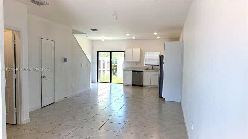 322 NE 1st Dr # 1, Florida City FL 33034