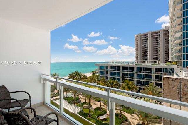 6801 Collins Ave # 710, Miami Beach FL 33141