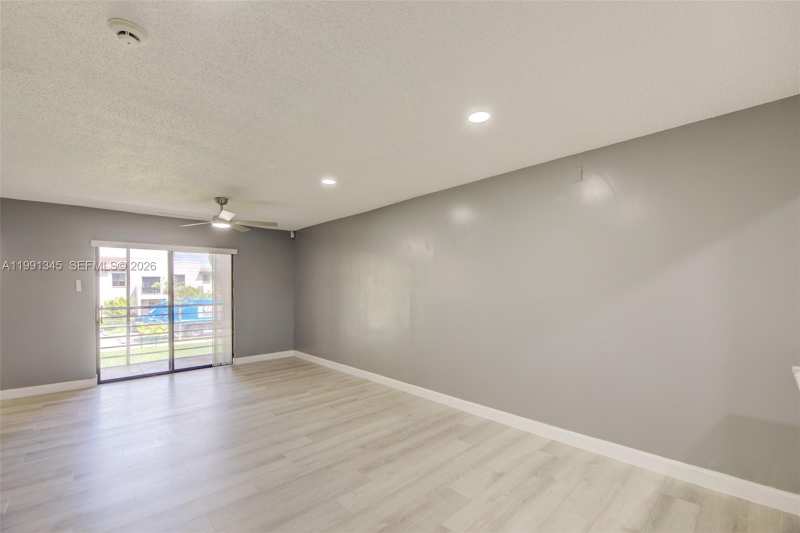 851 NE 209th Ter # 23, Miami FL 33179