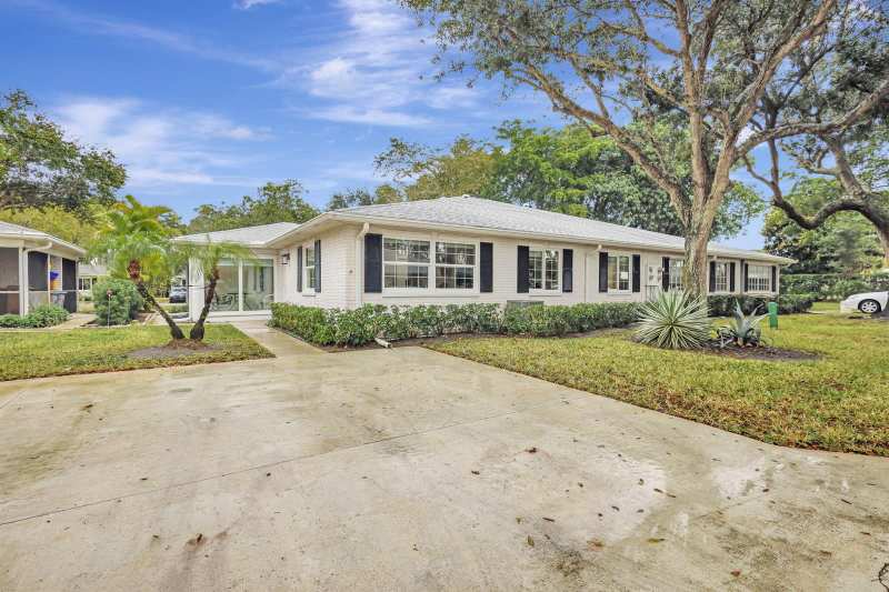 10164 S 45th Way Way, Boynton Beach FL 33436