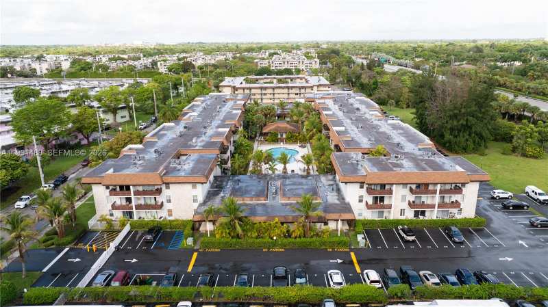 7483 SW 82nd St # A308, Miami FL 33143