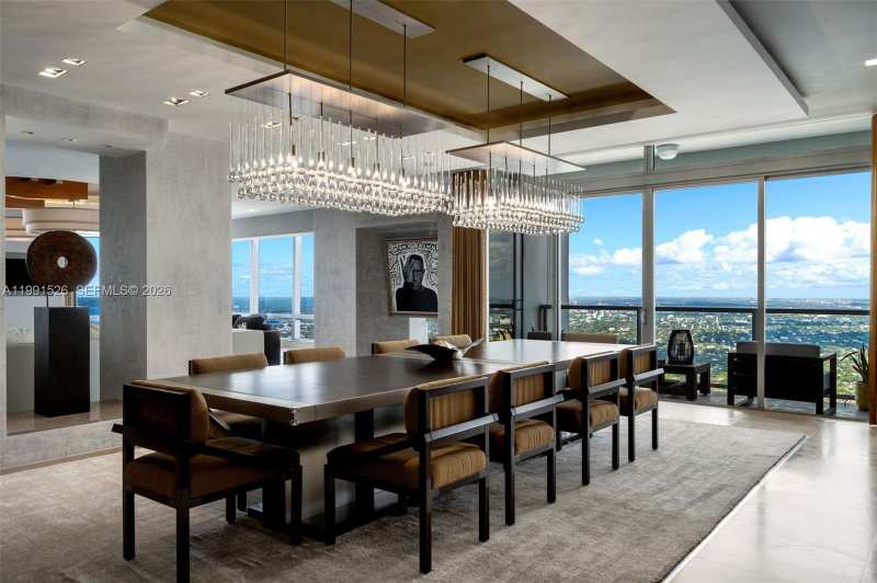 1425 Brickell Ave, Miami FL 33131