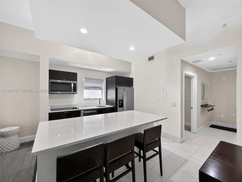5300 NW 87th Ave # 1408, Doral FL 33178