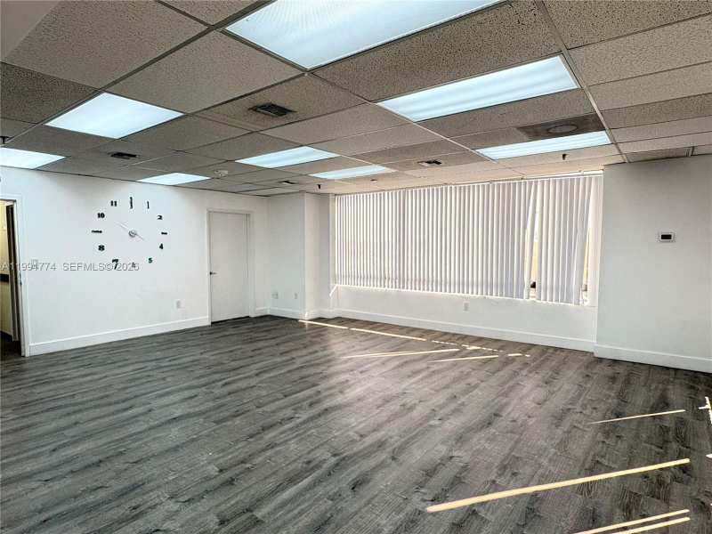 2100 W 76th St # 210, Hialeah FL 33016